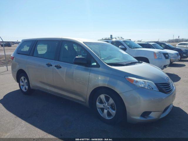 Salvage Toyota Sienna