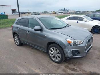  Salvage Mitsubishi Outlander