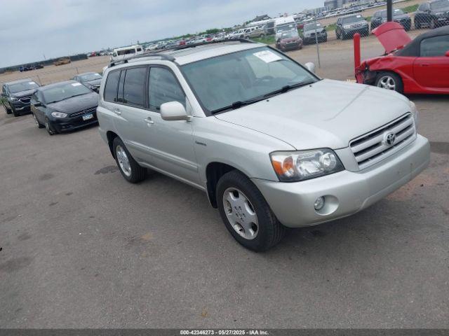  Salvage Toyota Highlander
