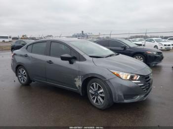  Salvage Nissan Versa