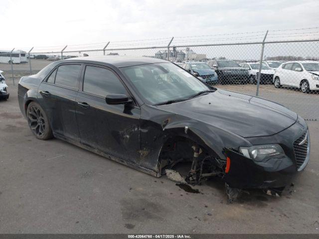  Salvage Chrysler 300
