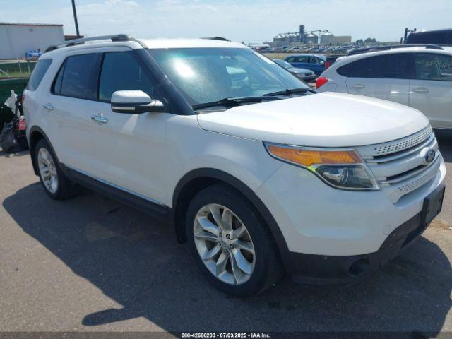  Salvage Ford Explorer