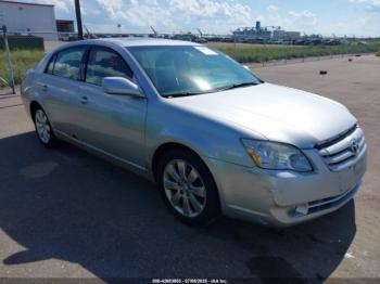  Salvage Toyota Avalon