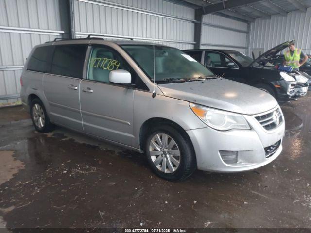  Salvage Volkswagen Routan