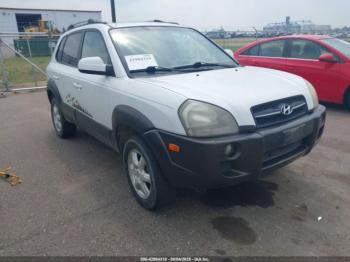  Salvage Hyundai TUCSON