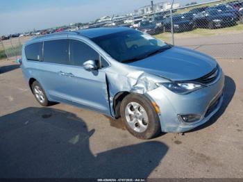  Salvage Chrysler Pacifica