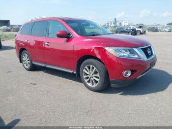  Salvage Nissan Pathfinder