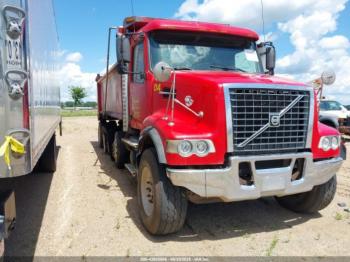  Salvage Volvo Vhd