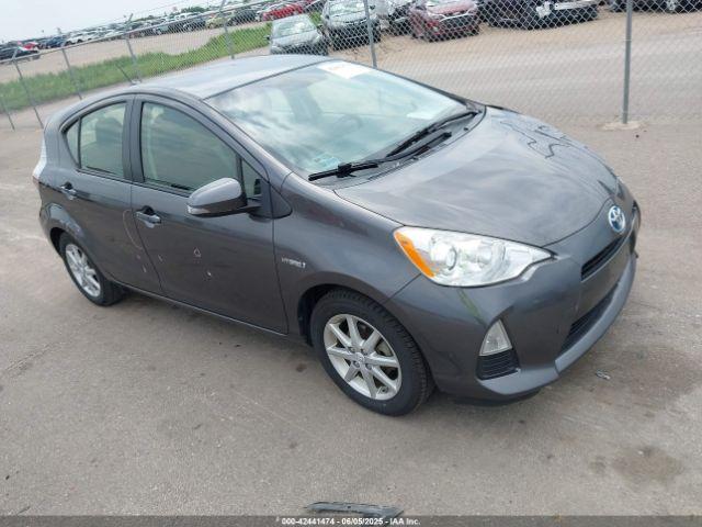  Salvage Toyota Prius c