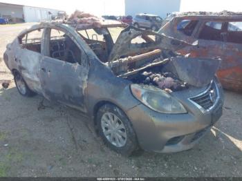  Salvage Nissan Versa
