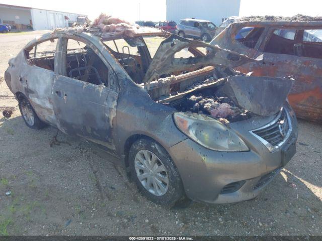  Salvage Nissan Versa