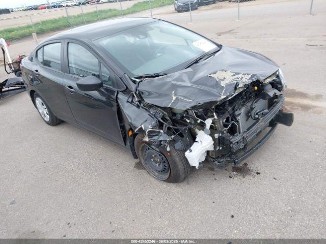  Salvage Nissan Versa