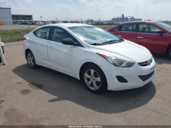  Salvage Hyundai ELANTRA