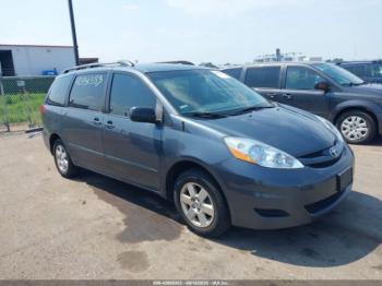  Salvage Toyota Sienna