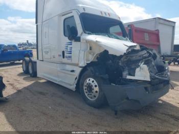  Salvage Freightliner New Cascadia 126