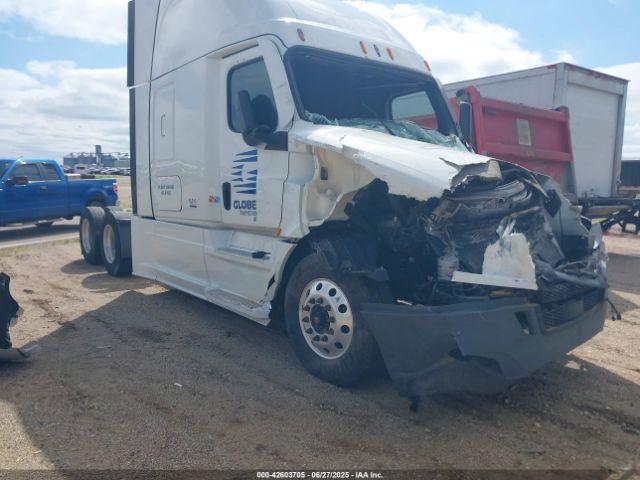  Salvage Freightliner New Cascadia 126