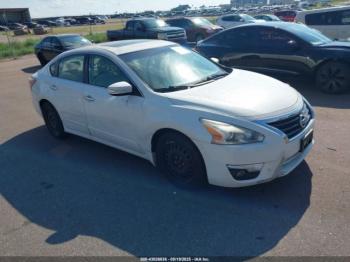  Salvage Nissan Altima