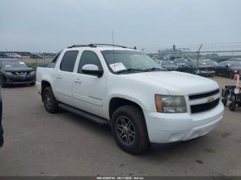  Salvage Chevrolet Avalanche 1500