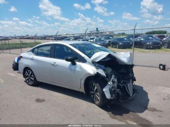  Salvage Nissan Versa