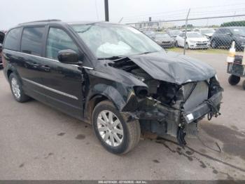  Salvage Chrysler Town & Country