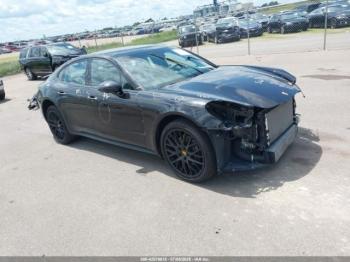  Salvage Porsche Panamera