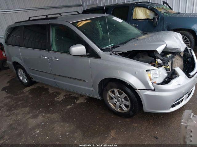  Salvage Chrysler Town & Country