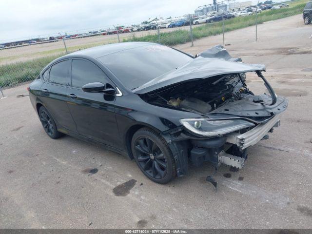  Salvage Chrysler 200