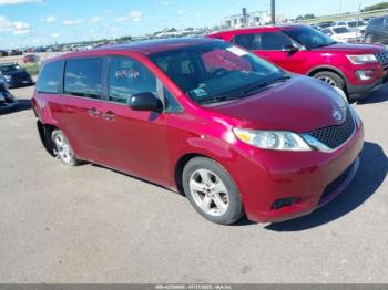  Salvage Toyota Sienna