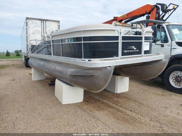  Salvage Bennington 20ss Pontoon