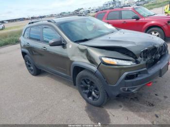  Salvage Jeep Cherokee