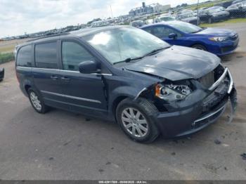  Salvage Chrysler Town & Country