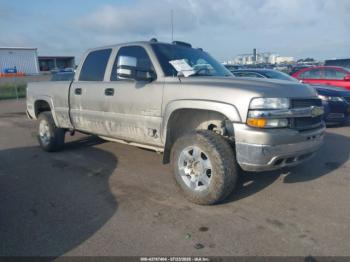  Salvage Chevrolet Silverado 2500