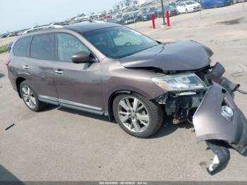  Salvage Nissan Pathfinder