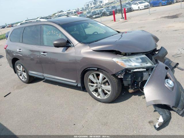  Salvage Nissan Pathfinder