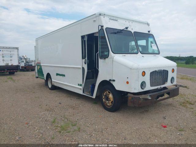  Salvage Freightliner Chassis