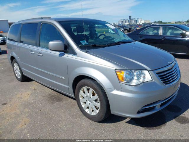  Salvage Chrysler Town & Country