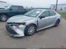 Toyota Camry Le Image 16