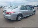 Toyota Camry Le Image 14