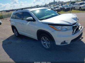  Salvage Toyota Highlander