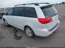 Toyota Sienna Xle Image 3