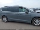 Chrysler Pacifica Touring L Image 2