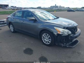  Salvage Nissan Altima