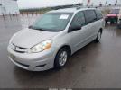Toyota Sienna Le Image 6