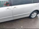 Toyota Sienna Le Image 9