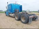 Peterbilt 377 Image 4