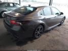 Toyota Camry Se Image 17