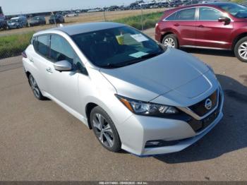  Salvage Nissan LEAF
