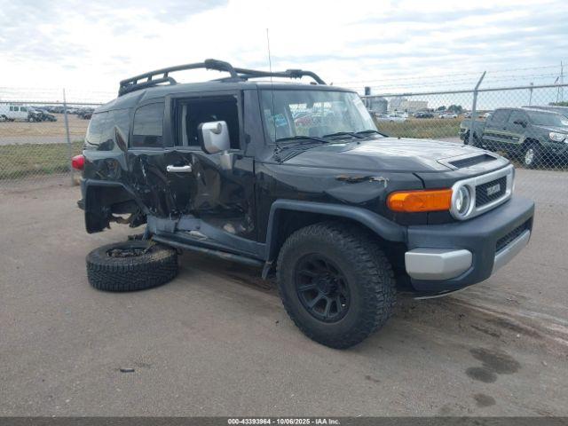  Salvage Toyota FJ Cruiser