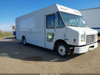  Salvage Freightliner Chassis