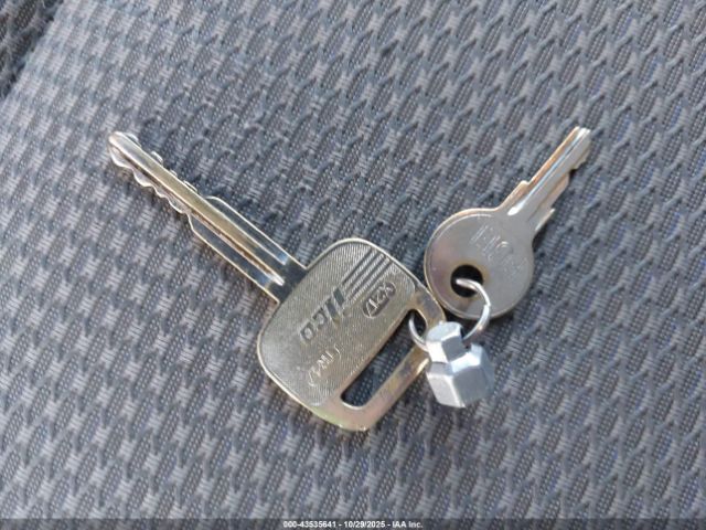 Toyota Tacoma Image 6